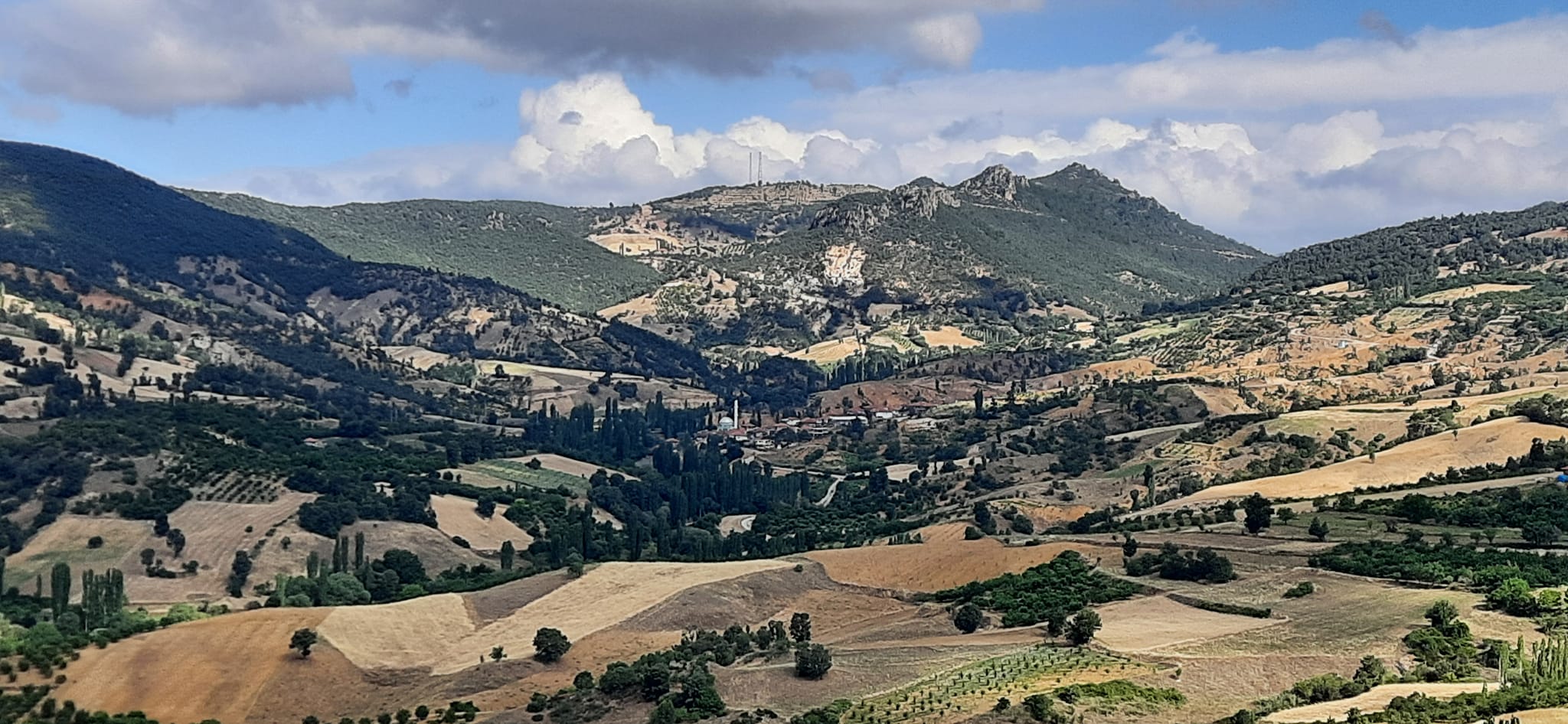 Köy ve Çevresi